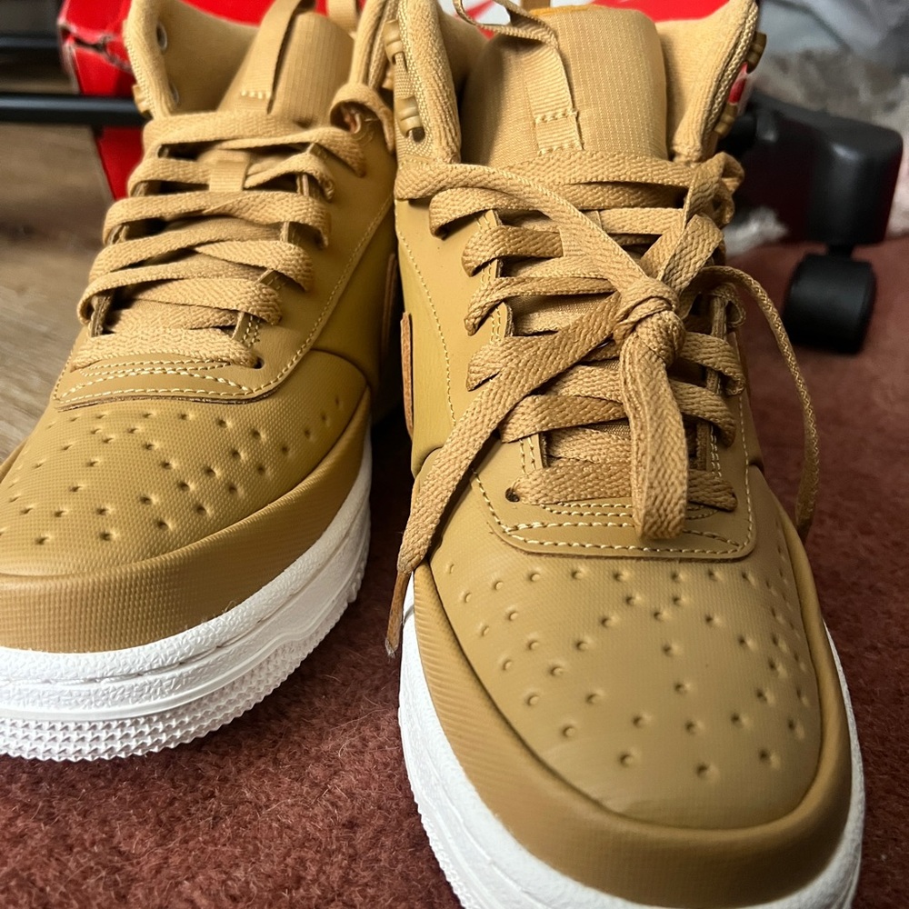 Nike Court Vision Mid WNTR